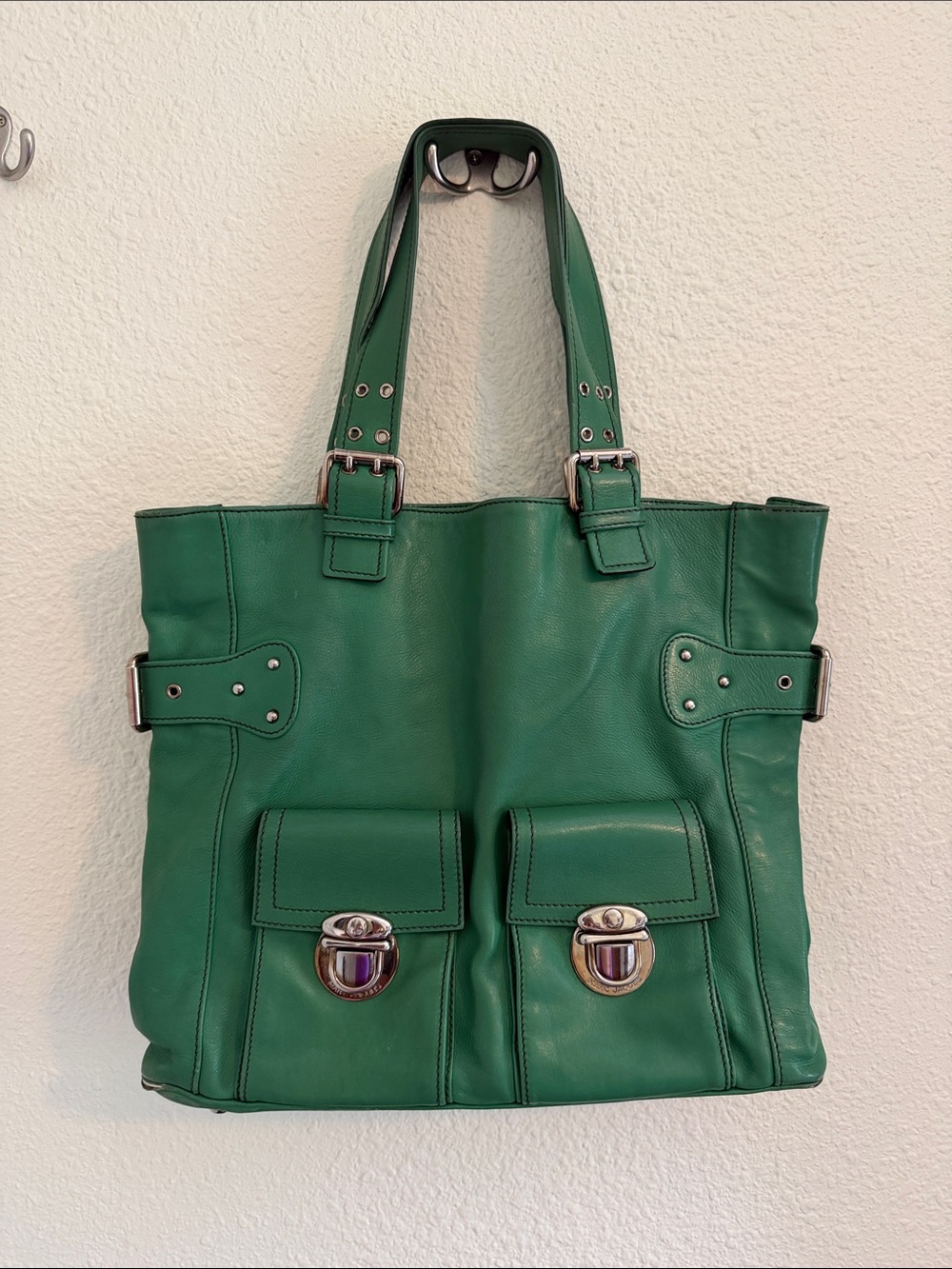 Vintage Y2K Marc Jacobs Green Leather Women's Tote Bag with Front Pockets.